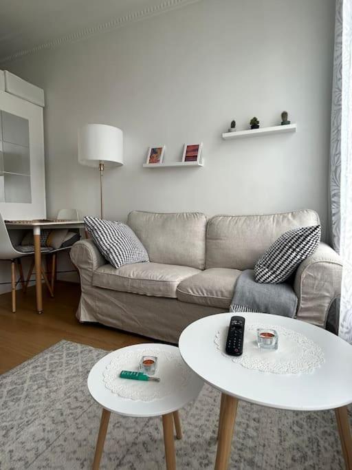 Your Parisian 10 Min Walk From Eiffel Tower Appartement Parijs
