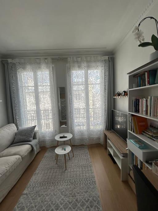 Your Parisian 10 Min Walk From Eiffel Tower Appartement