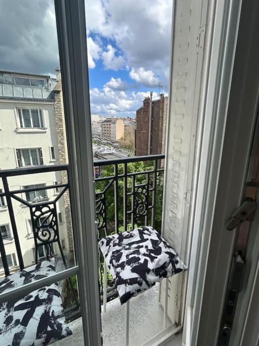 Your Parisian 10 Min Walk From Eiffel Tower Appartement Parijs